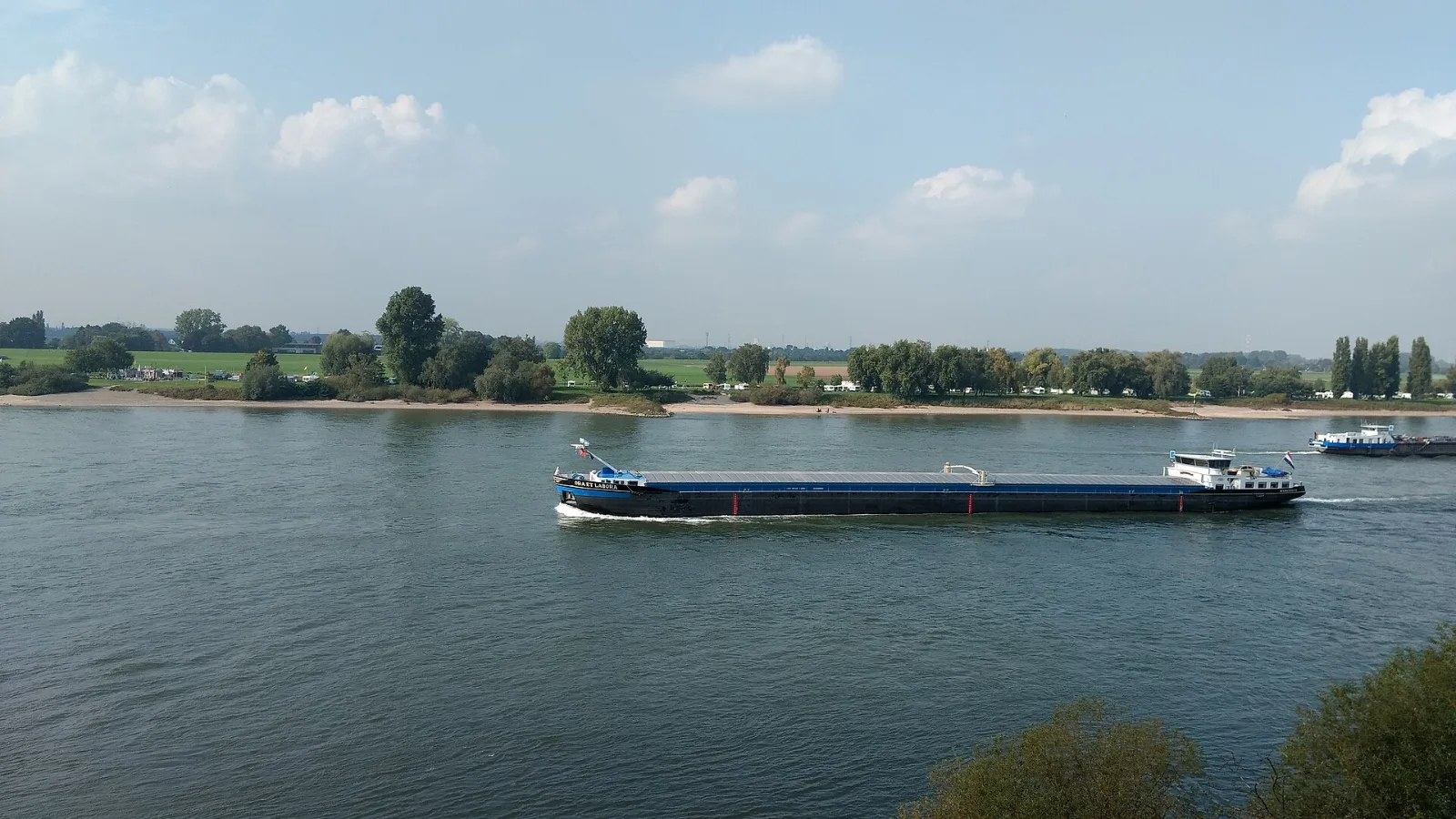 Blick von der Kaiserpfalz auf den Rhein – Düsseldorf-Kaiserswerth