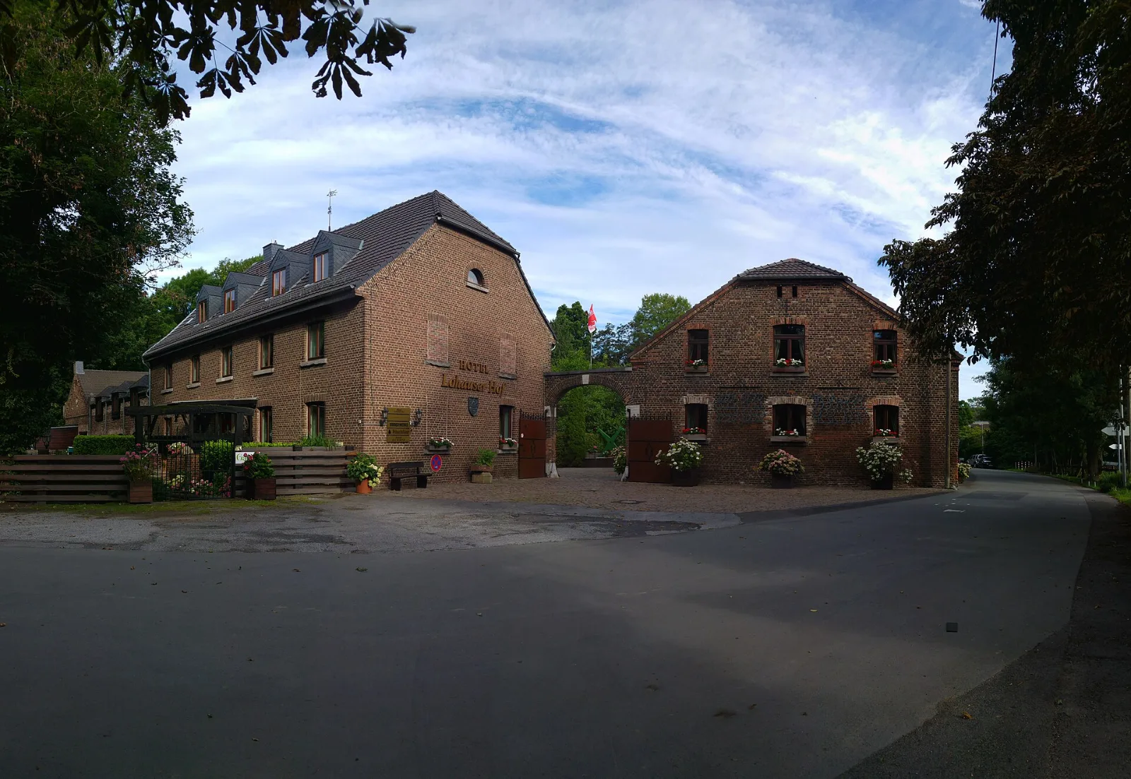 Lohauser Hof an der Lohauser Dorfstraße – Düsseldorf-Lohausen