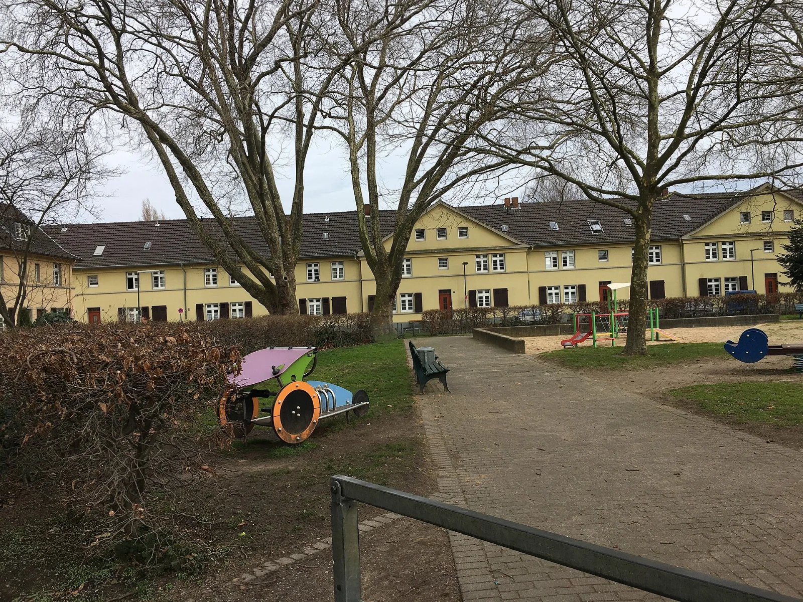 Reihenhäuser der denkmalgeschützten Siedlung Heimgarten – Düsseldorf-Lierenfeld
