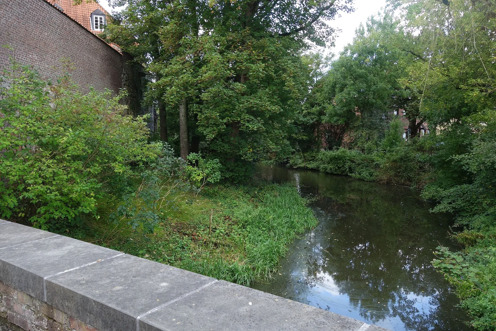 Wallanlage der Burg Angermund (Kellnerei)